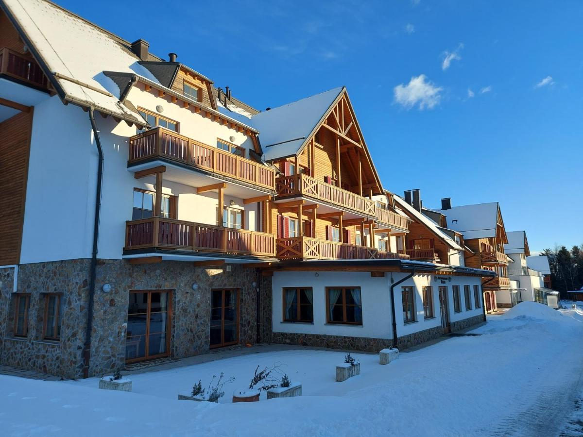 Pohorje Village Wellbeing Resort - Wellness & Spa Hotel Bolfenk Maribor Eksteriør bilde