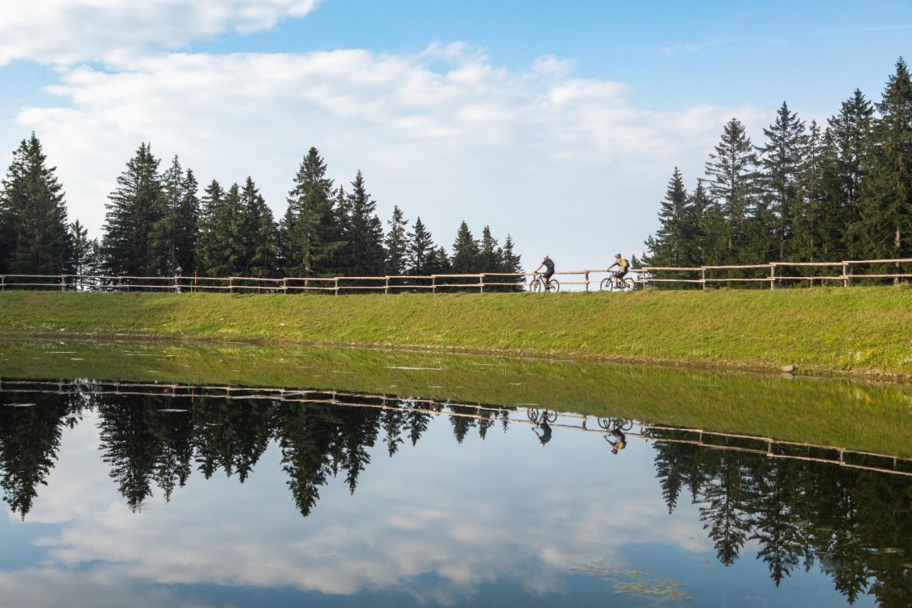 Pohorje Village Wellbeing Resort - Wellness & Spa Hotel Bolfenk Maribor Eksteriør bilde