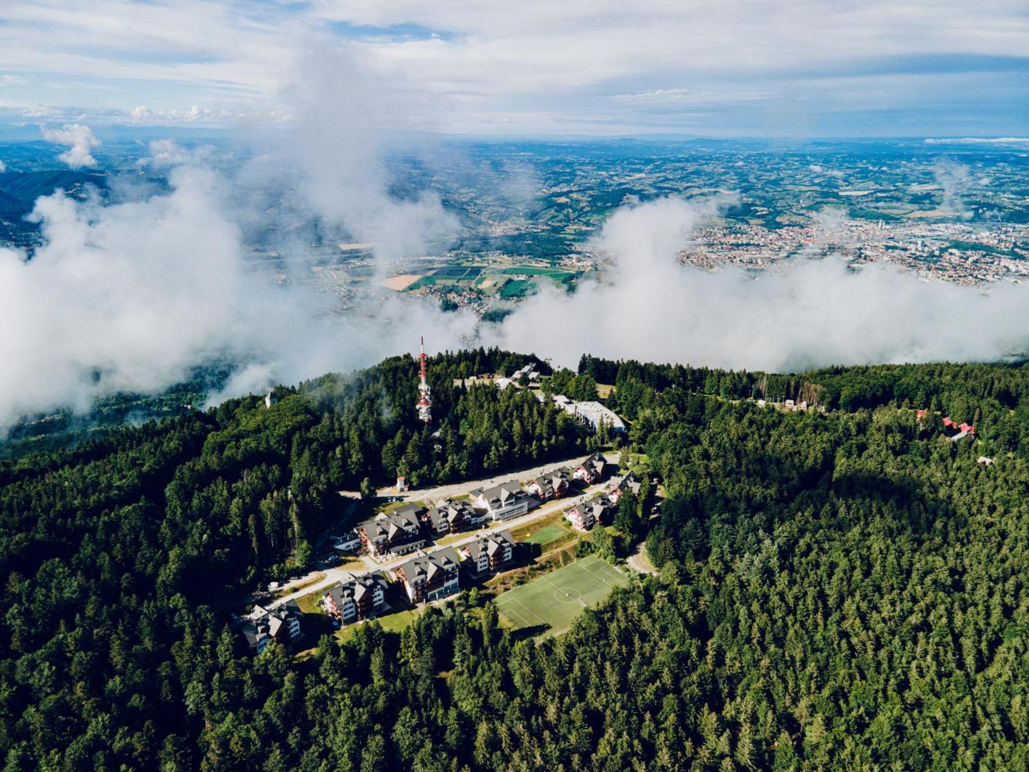 Pohorje Village Wellbeing Resort - Wellness & Spa Hotel Bolfenk Maribor Eksteriør bilde